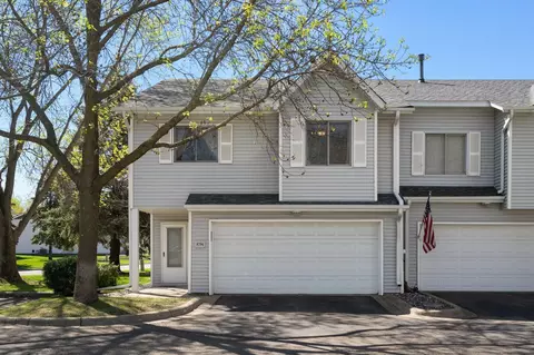8794 Norway St NW, Coon Rapids, MN 55433