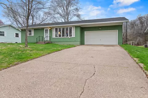 729 River Heights Rd, Menomonie, WI 54751