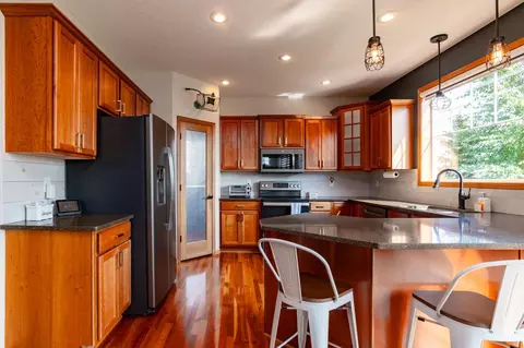1715 Lusitano St, Shakopee, MN 55379