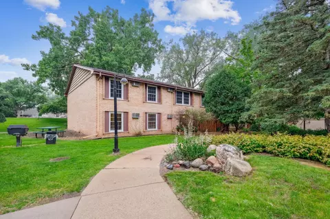 4500 Cedar Lake Rd S #4, Saint Louis Park, MN 55416