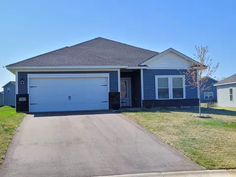 551 Irwin Dr W, Annandale, MN 55302