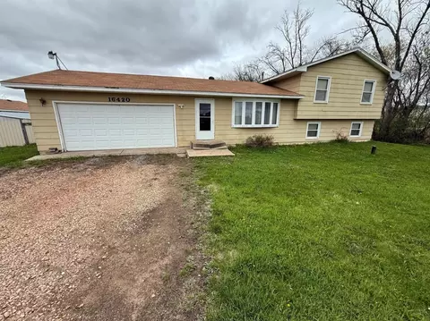 16420 Arbor Ridge Pkwy, Maple Grove, MN 55369
