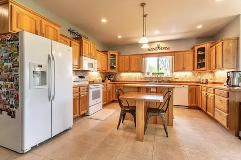 204 Meadow Cir, Ashby, MN 56309 photo 9