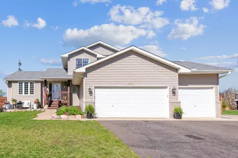 7017 Brian Dr, Centerville, MN 55038