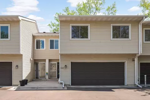 3747 Foss Rd, Saint Anthony, MN 55421