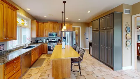 2704 Campus Ln, Albert Lea, MN 56007 photo 10
