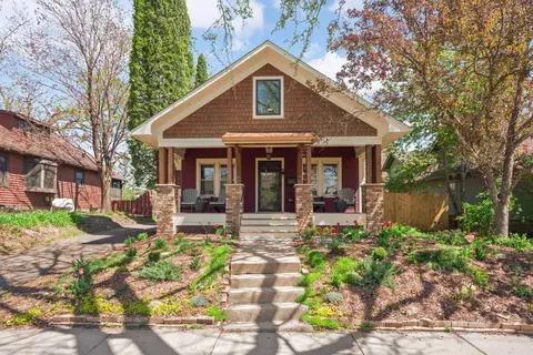 1224 Victoria St N, Saint Paul, MN 55117