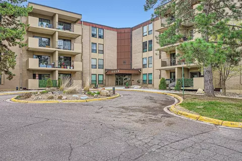 6650 Vernon Ave S #207, Edina, MN 55436