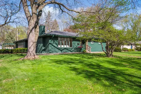 1901 Rhode Island Ave N, Golden Valley, MN 55427