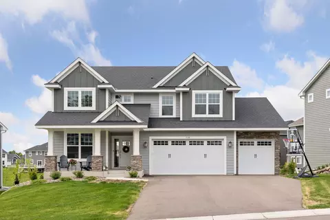 7136 Pearl Dr, Chanhassen, MN 55317