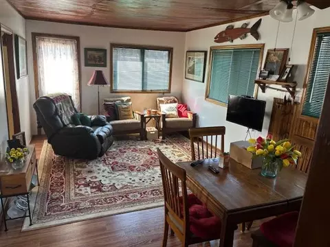 696 Main St W, Isle, MN 56342