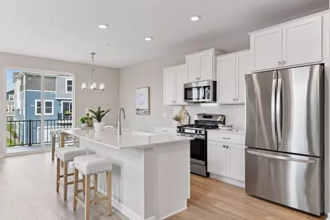 Kitchen - 4730 Bottlebrush Ln, Minnetrista, MN 55331 photo 2 of 4