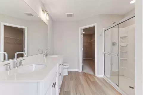 Bath - 4730 Bottlebrush Ln, Minnetrista, MN 55331 photo 2 of 4