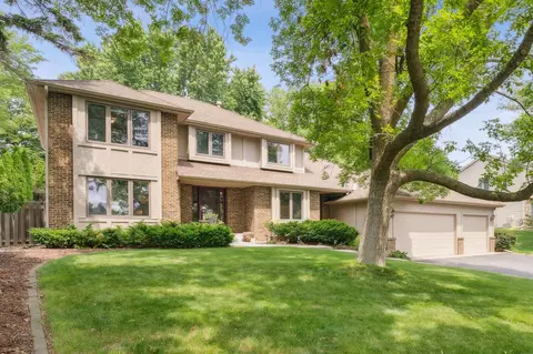 13116 Highpoint Curv, Burnsville, MN 55337