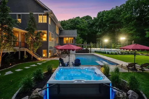 8622 French Curv, Eden Prairie, MN 55347