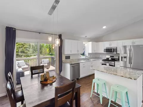 7062 Eagle Trl, Centerville, MN 55038 photo 8