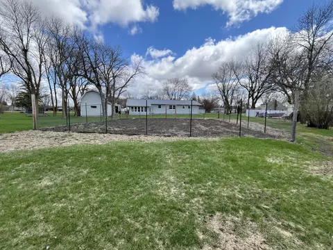 2250 18th Ave, Windom, MN 56101 photo 52