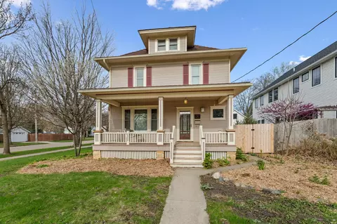 727 6th Ave SW, Rochester, MN 55902