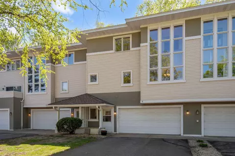 3664 Abbey Way #C, Eagan, MN 55123