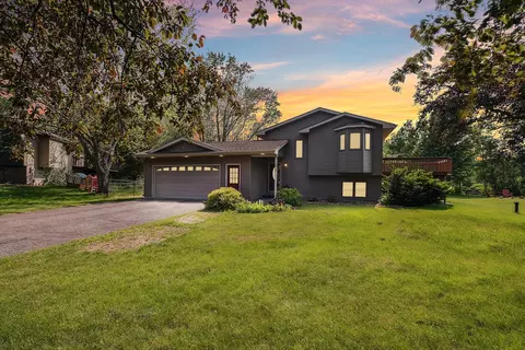 6913 Sumac Ct, Centerville, MN 55038 photo 5