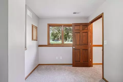 6913 Sumac Ct, Centerville, MN 55038 photo 28