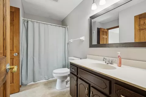 6913 Sumac Ct, Centerville, MN 55038 photo 24