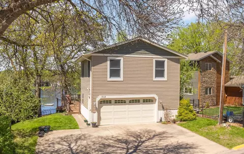 1308 Bay Dr SE, Forest Lake, MN 55025