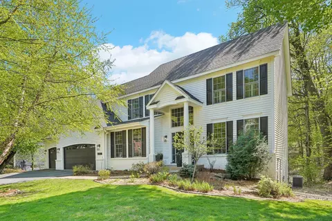 6357 Oxbow Bnd, Chanhassen, MN 55317
