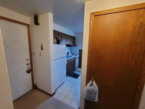 Entry Way - 1710 11th Ave S, Saint Cloud, MN 56301 photo 3 of 4