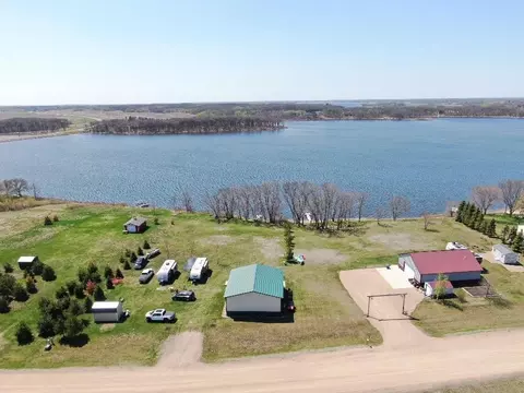 35202 Sterling Silver Dr, Battle Lake, MN 56515
