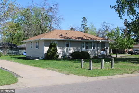 7100 Grimes Ave N, Brooklyn Center, MN 55429