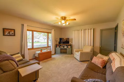 501 Central Ave S, Mapleton, MN 56065 photo 6