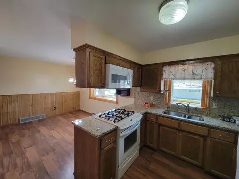 821 11th St SE, Saint Cloud, MN 56304 photo 16