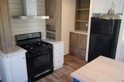 Kitchen - 18 Bubalo Dr, Duluth, MN 55808 photo 2 of 3