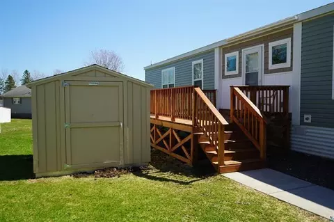 Exterior - 18 Bubalo Dr, Duluth, MN 55808 photo 2 of 3