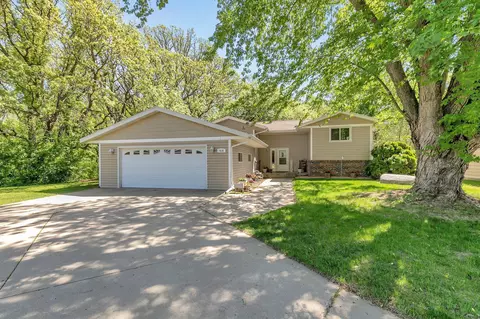 416 19th St NW, Willmar, MN 56201