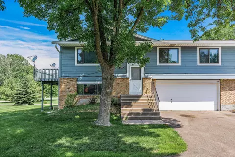 1260 Ferndale St N, Maplewood, MN 55119