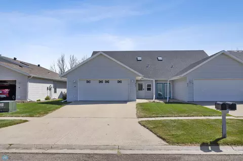 863 12 12 Ave W, West Fargo, ND 58078