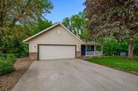 Exterior - 778 Sunset Dr, Eagan, MN 55123 photo 2 of 4