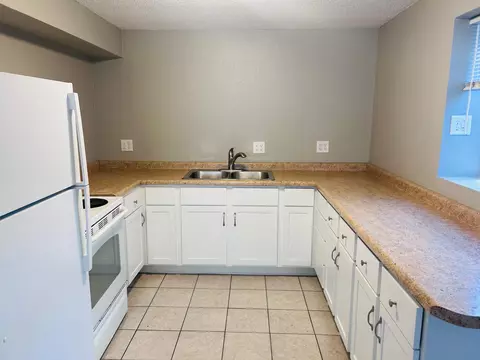 322 Baker St E, Saint Paul, MN 55107 photo 12