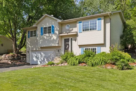 1604 Viking Dr, Buffalo, MN 55313