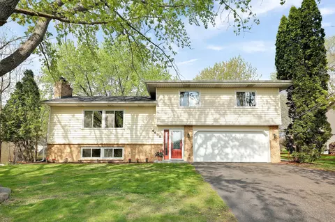 4455 Bramblewood Ave, Vadnais Heights, MN 55127