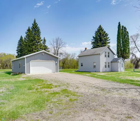 10544 40th St N, Moorhead, MN 56560