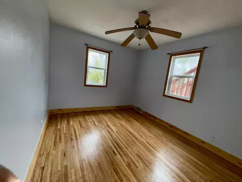 709 15th St SW, Willmar, MN 56201 photo 3