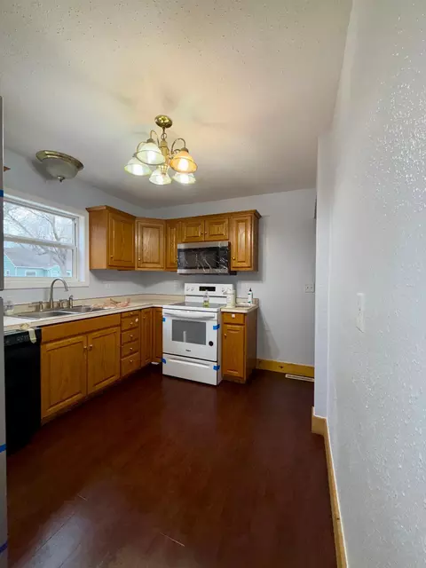 709 15th St SW, Willmar, MN 56201 photo 6