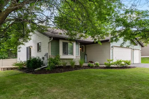 8386 168th St W, Lakeville, MN 55044