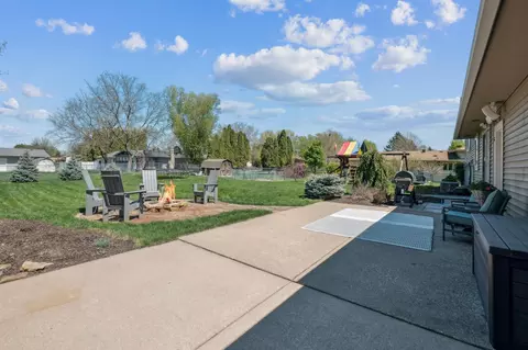 Exterior - 1709 Monticello Ave, Eagan, MN 55122 photo 3 of 7