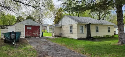311 2nd Ave NW, Glenville, MN 56036