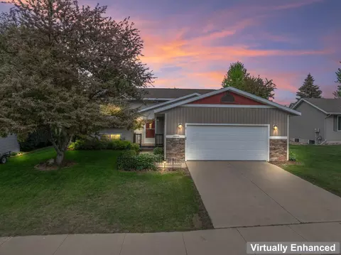 4949 3rd St NW, Rochester, MN 55901