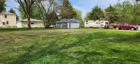 310 3rd Ave NW, Glenville, MN 56036